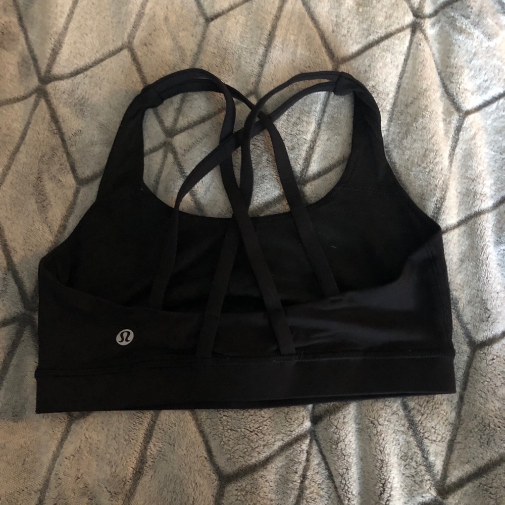 Lululemon sports bra size 4